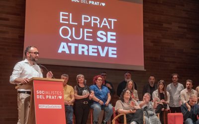 Juan Pedro y la candidatura socialista llenan el Cèntric bajo el lema “El Prat que se atreve”